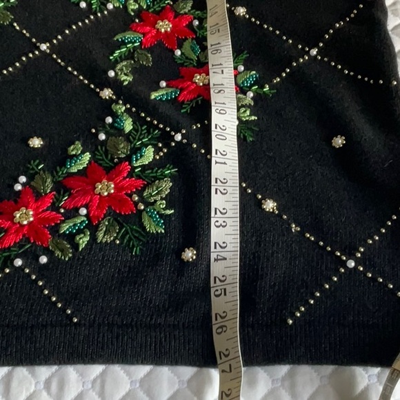 Elegant Black Floral Holiday Sweater - Picture 8 of 9